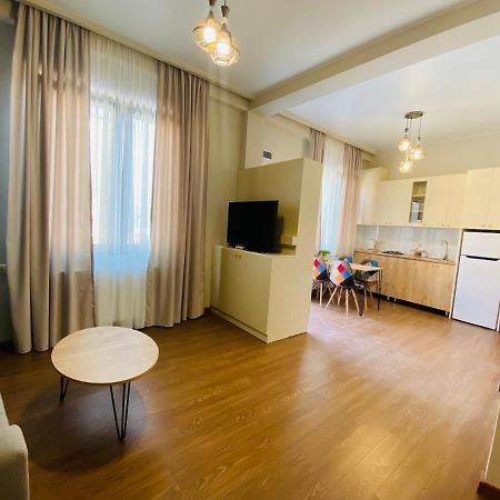 Luxury Apartment In Old Tbilisi With Terrace エクステリア 写真
