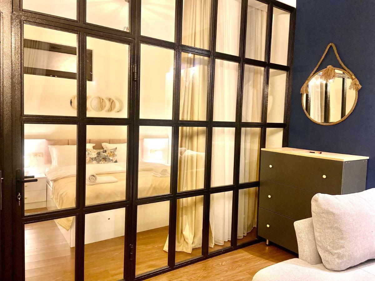 Luxury Apartment In Old Tbilisi With Terrace エクステリア 写真