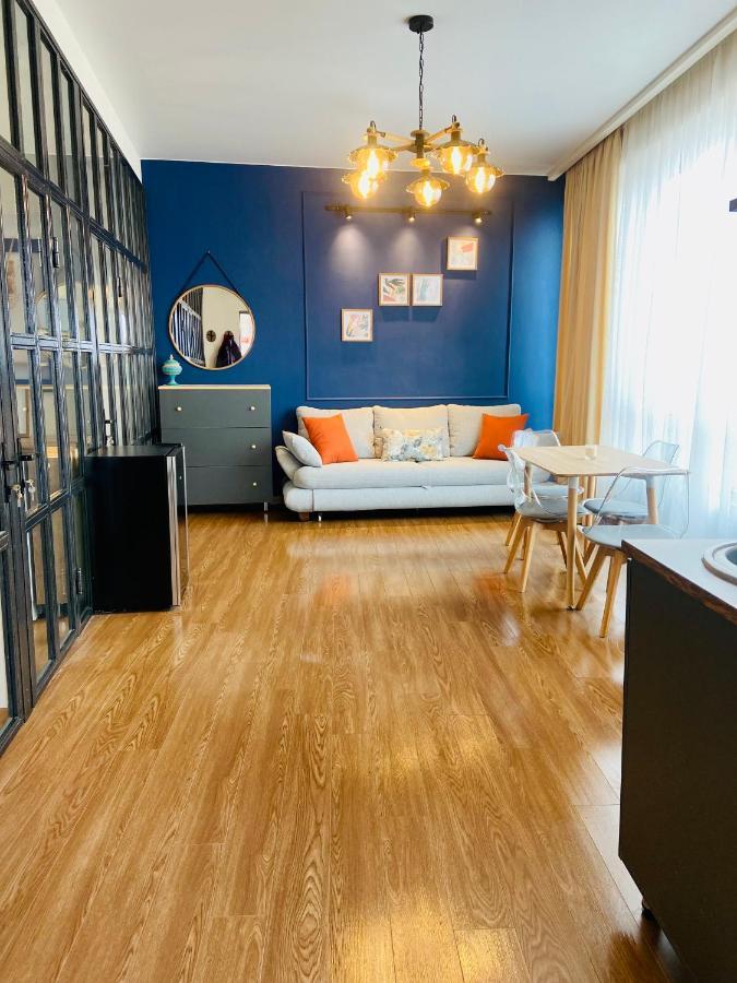 Luxury Apartment In Old Tbilisi With Terrace エクステリア 写真