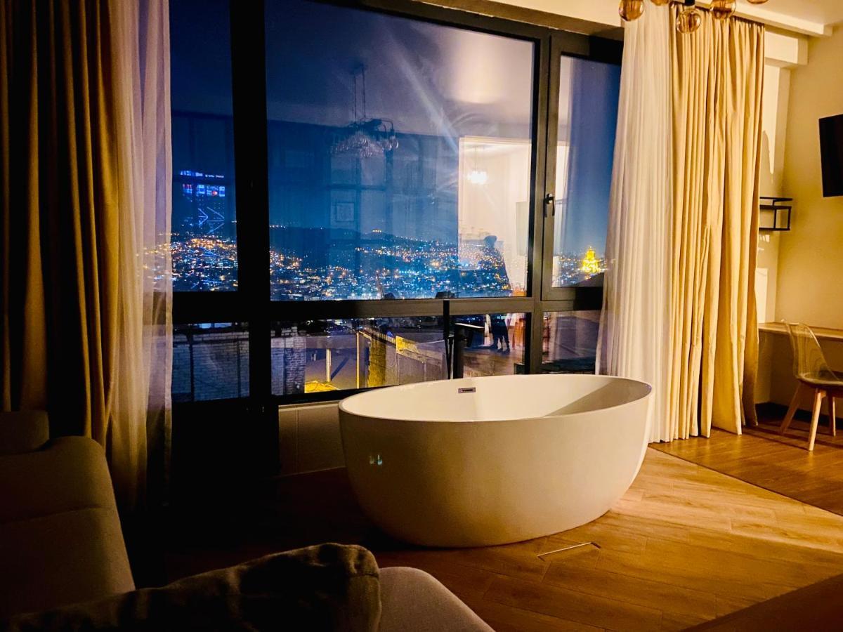 Luxury Apartment In Old Tbilisi With Terrace エクステリア 写真