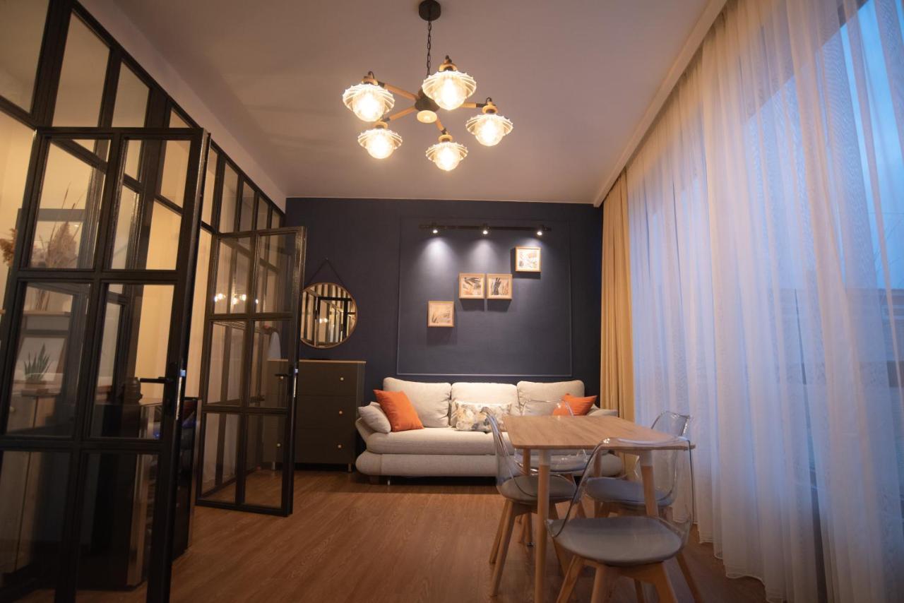 Luxury Apartment In Old Tbilisi With Terrace エクステリア 写真