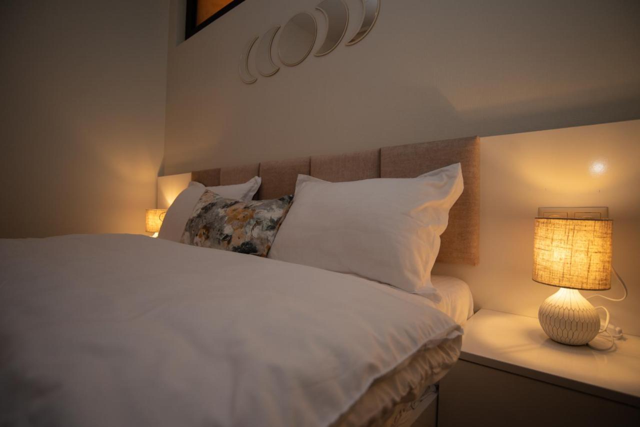 Luxury Apartment In Old Tbilisi With Terrace エクステリア 写真