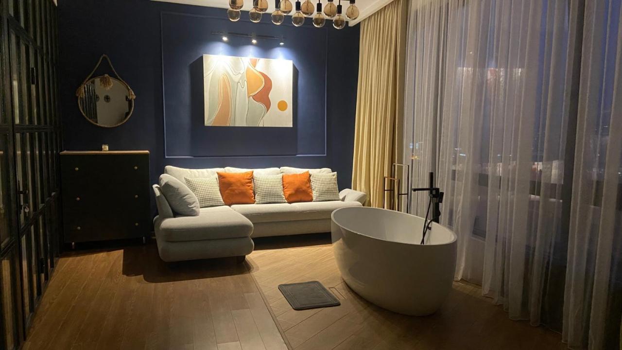 Luxury Apartment In Old Tbilisi With Terrace エクステリア 写真