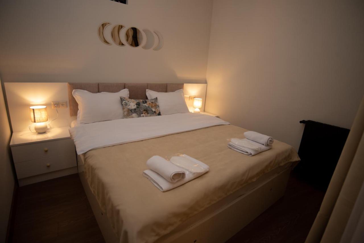 Luxury Apartment In Old Tbilisi With Terrace エクステリア 写真
