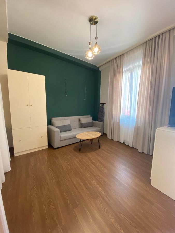 Luxury Apartment In Old Tbilisi With Terrace エクステリア 写真