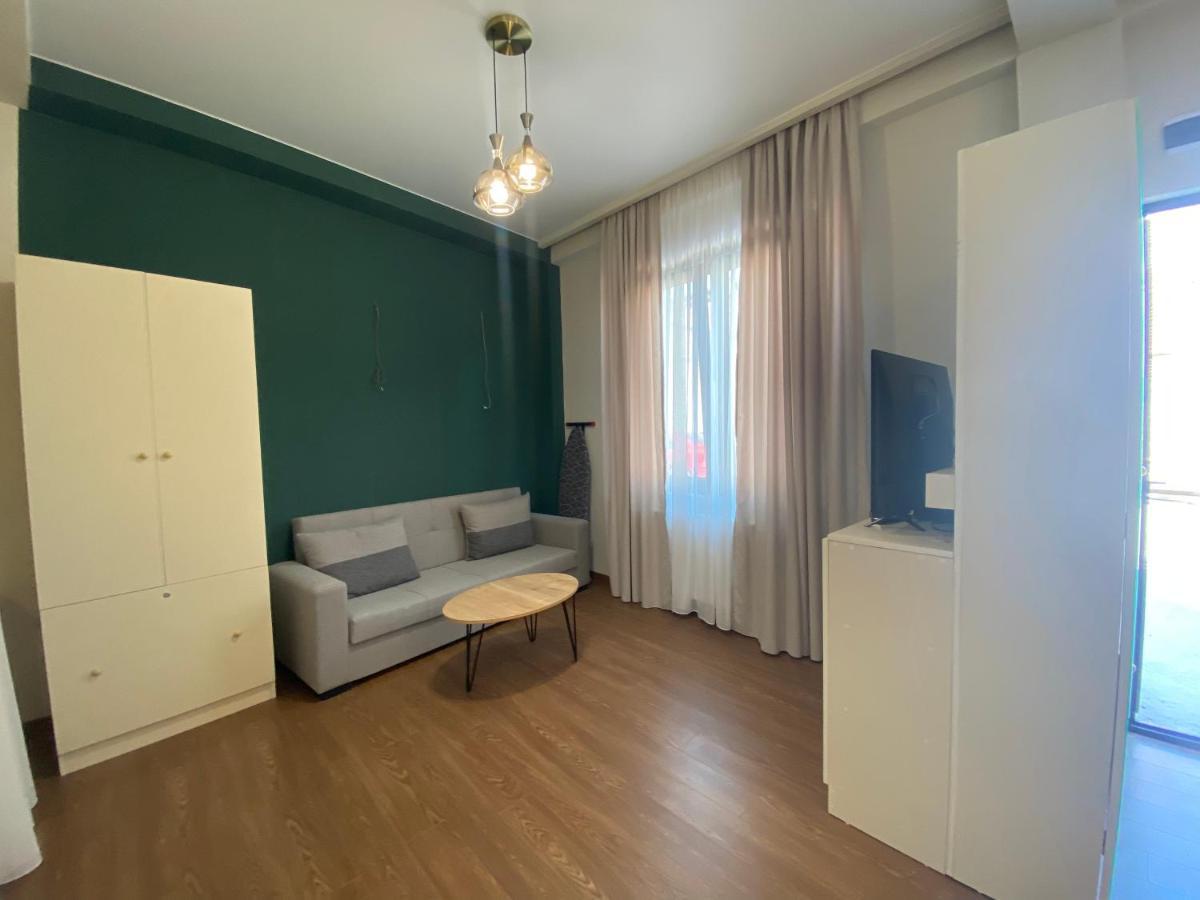 Luxury Apartment In Old Tbilisi With Terrace エクステリア 写真