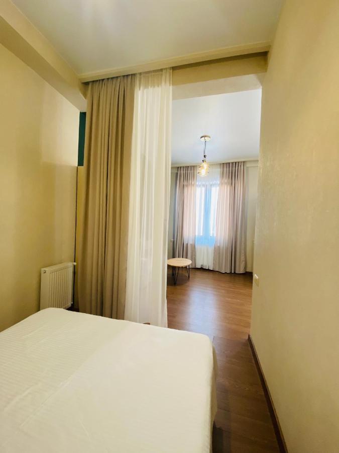 Luxury Apartment In Old Tbilisi With Terrace エクステリア 写真